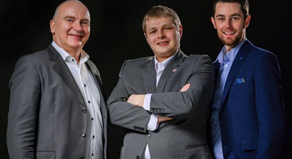 iumax GmbH & Co. KG